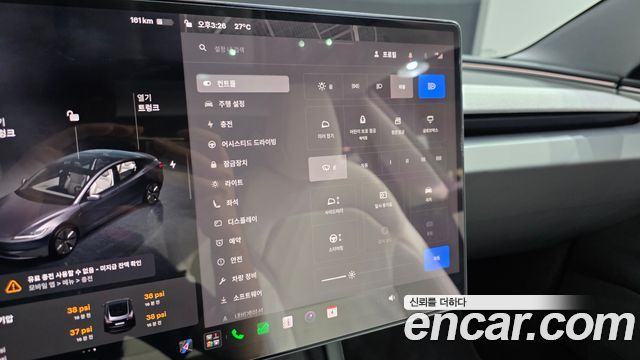 Tesla Model 3 2025