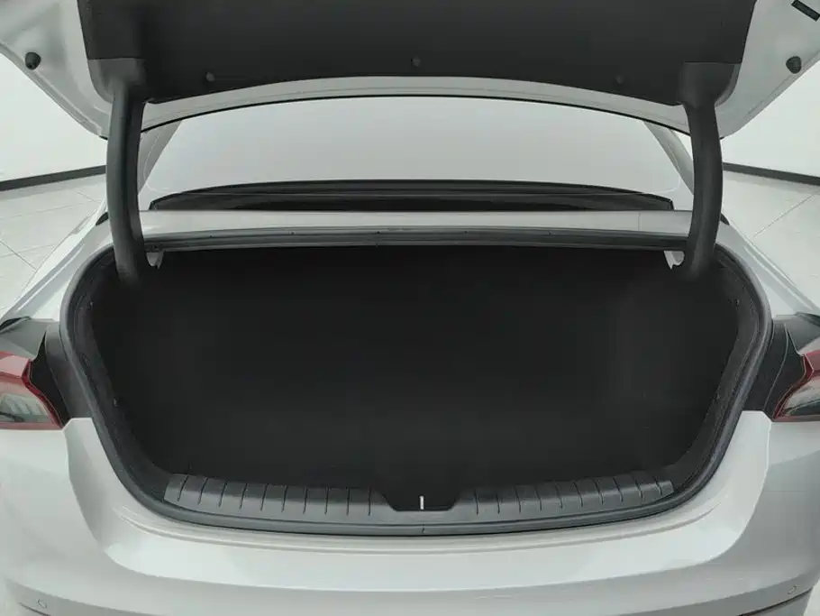 Kia K5 2023