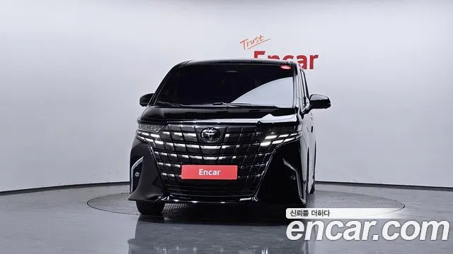 Toyota Alphard 2025