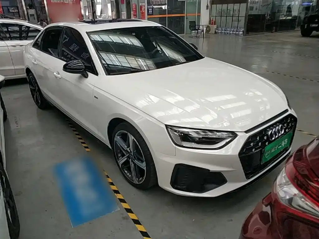 Audi A4 2024