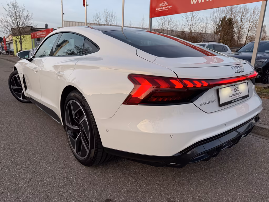 Audi e-tron GT 2021