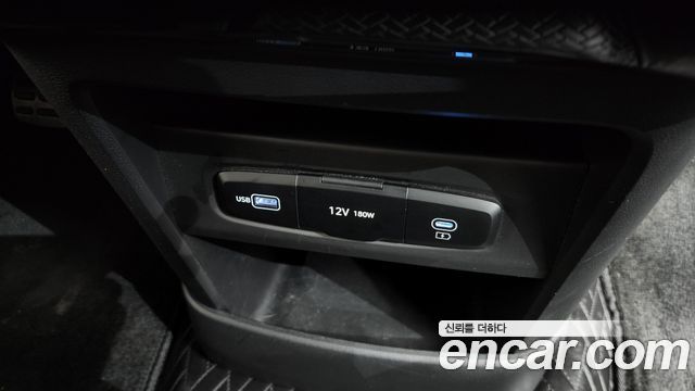 Hyundai Staria 2024