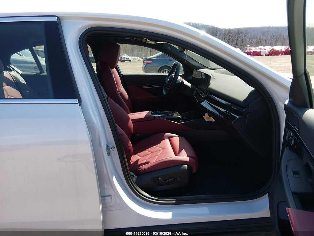 BMW i5 2025