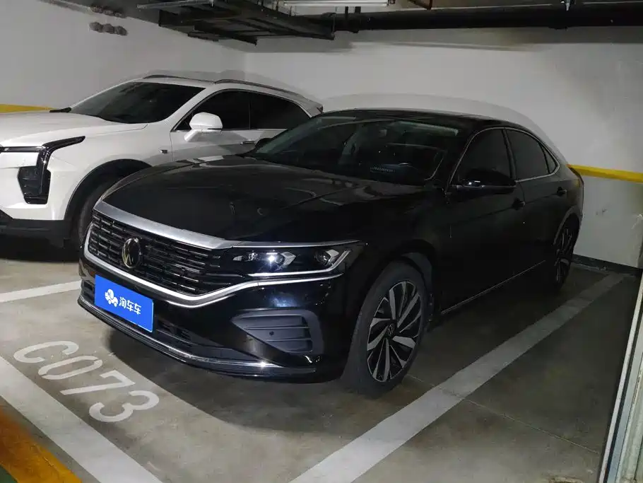 Volkswagen Passat 2024