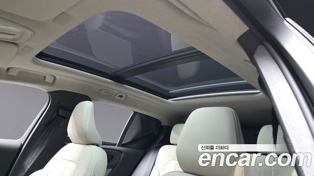Volvo XC40 2025