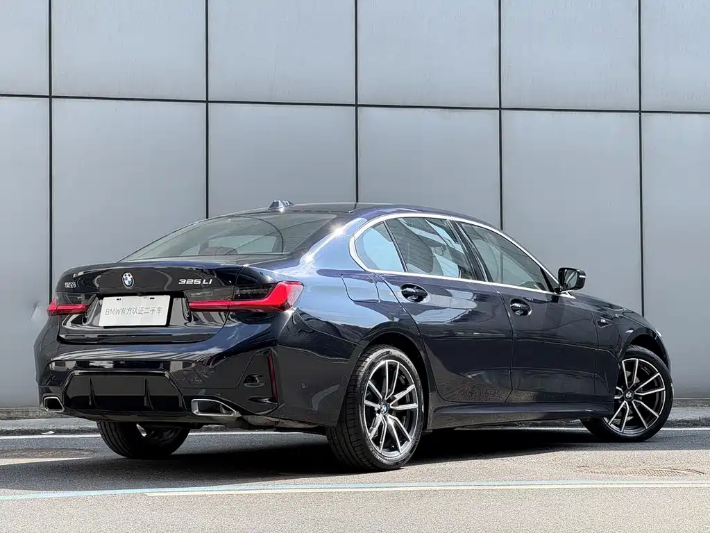 BMW 3 серии 2024