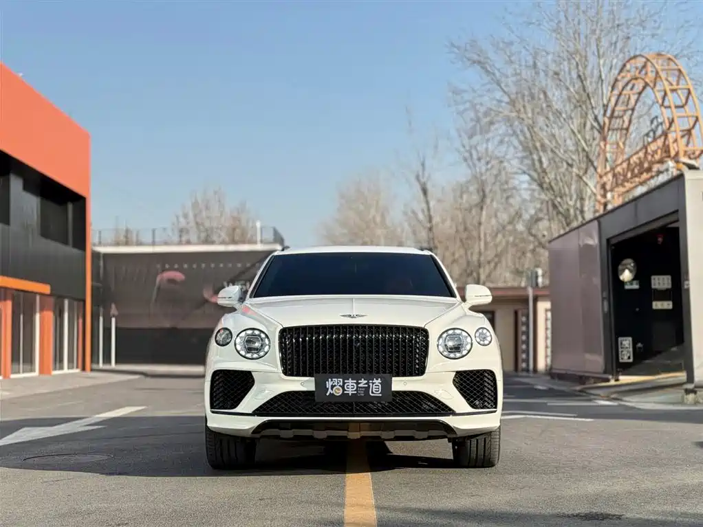 Bentley Bentayga 2023