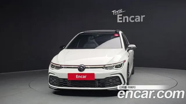 Volkswagen Golf 2024