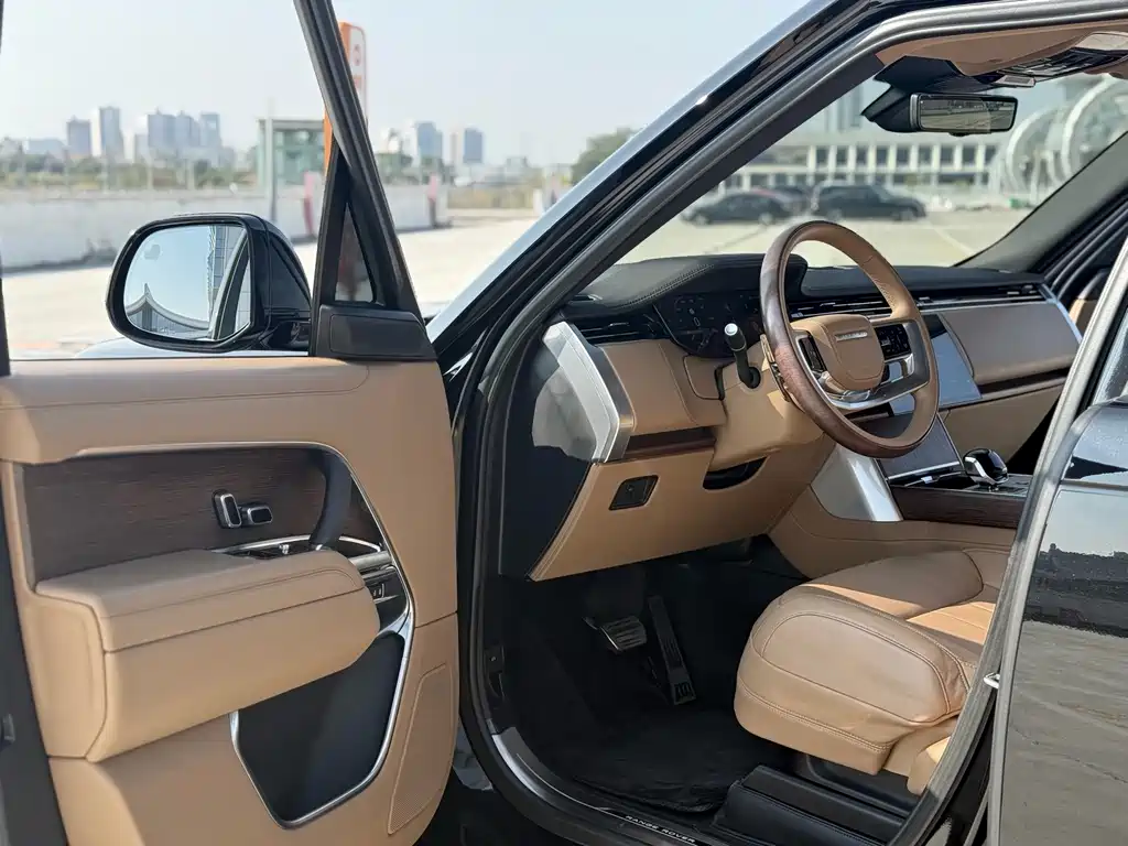 Land Rover Range Rover 2024
