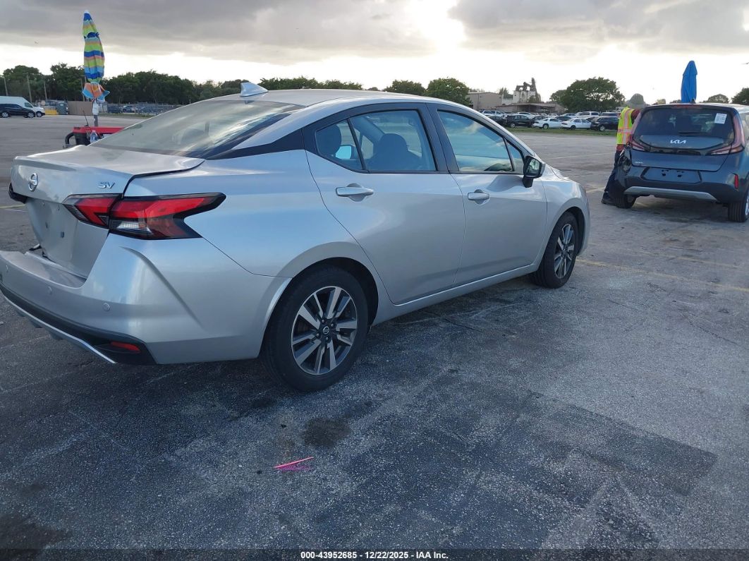 Nissan Versa 2021