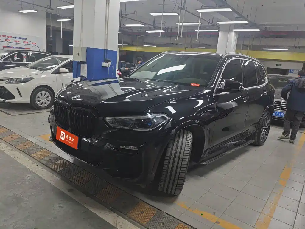 BMW X5 2021