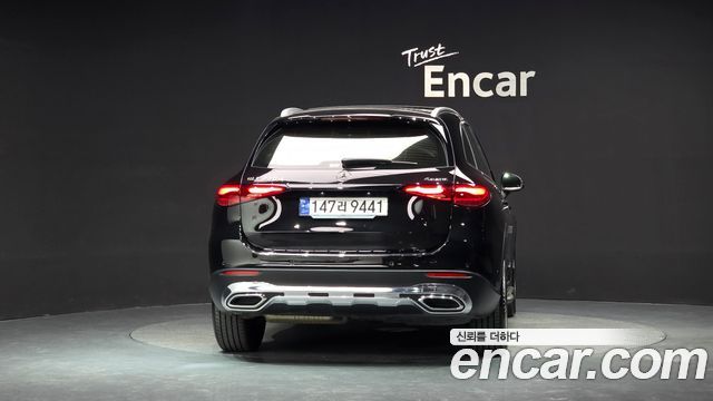 Mercedes-Benz GLC 2023