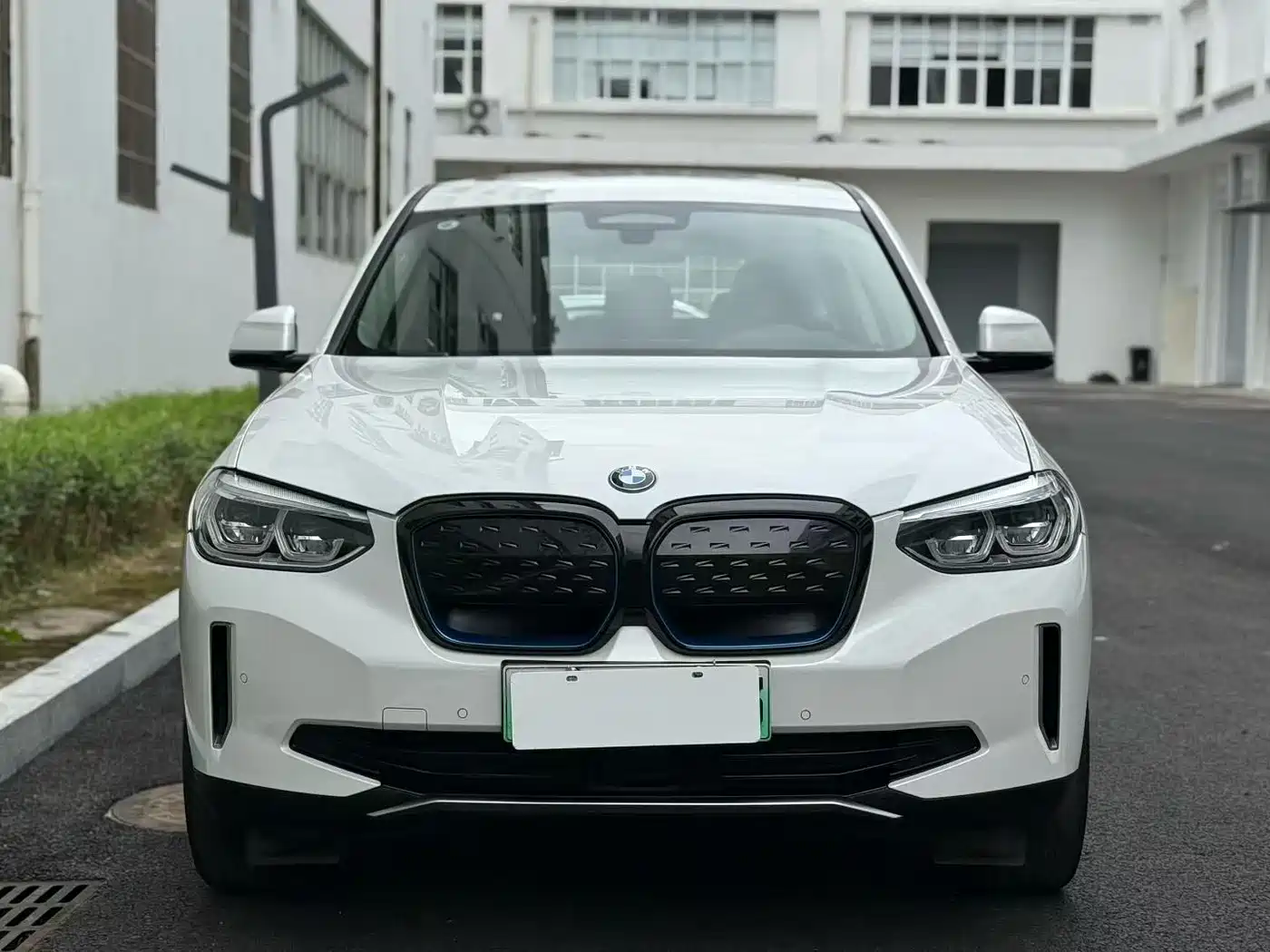 BMW iX3 2021
