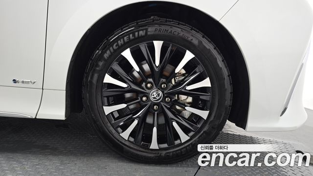 Toyota Alphard 2025