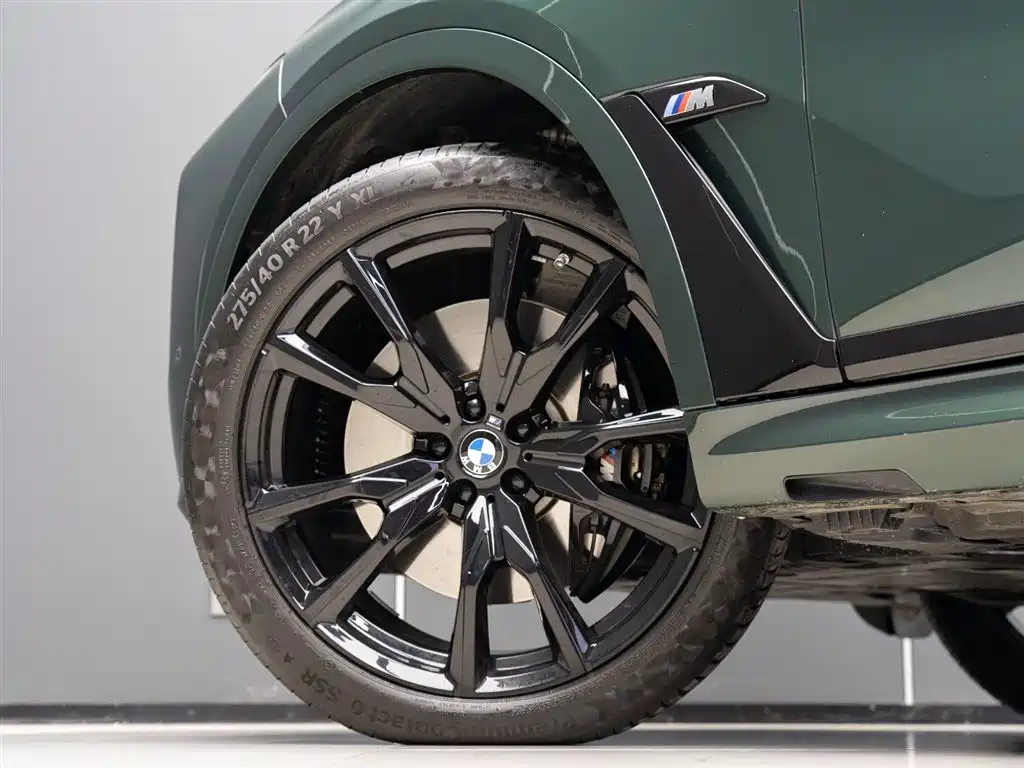BMW X7 2025
