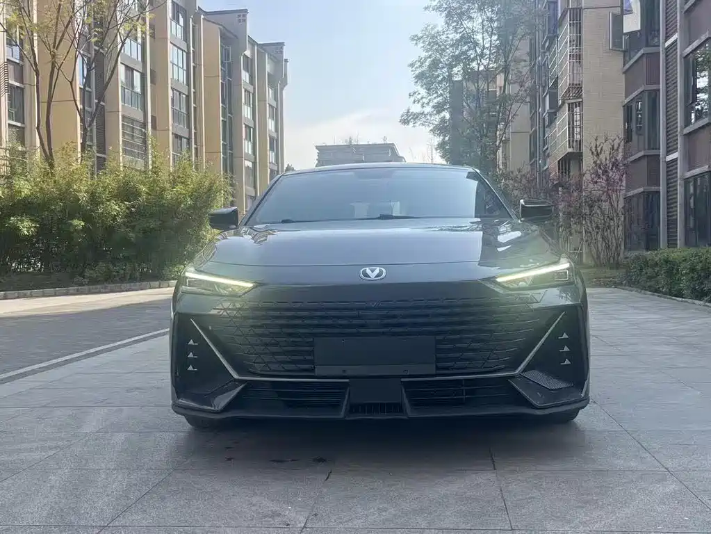 Changan UNI-V 2022