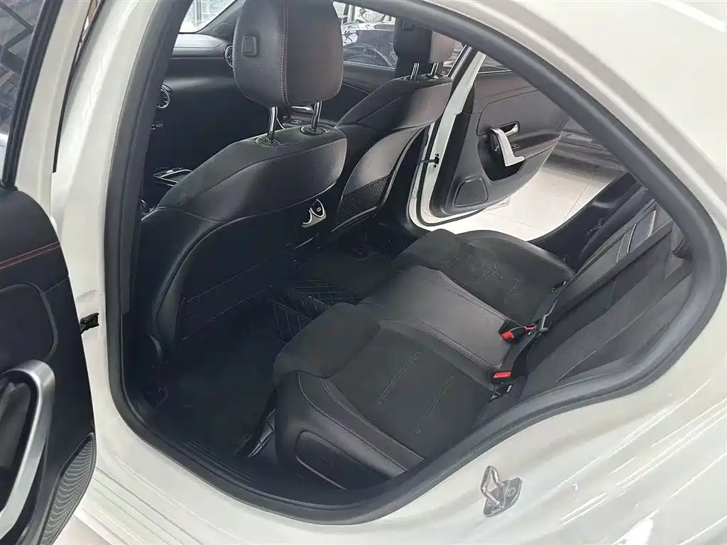 Mercedes-Benz A-Класс 2025