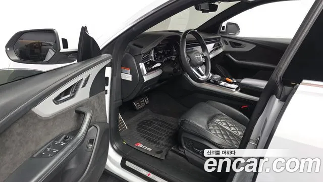 Audi Q8 2021