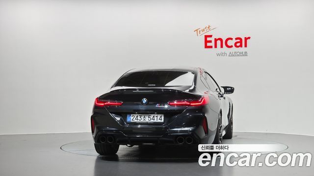 BMW M8 2021