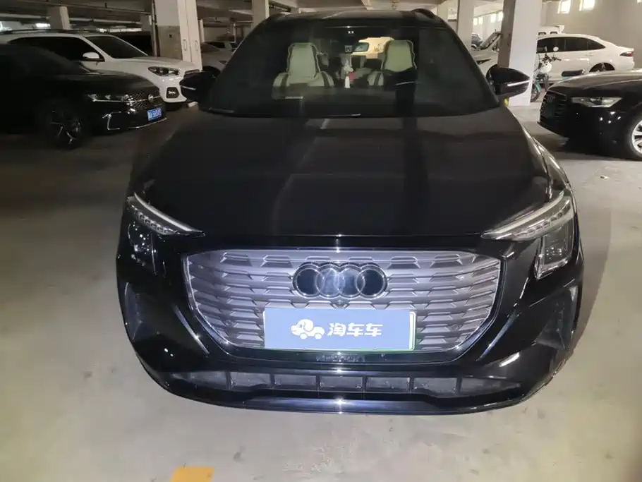 Audi Q5 e-tron 2024