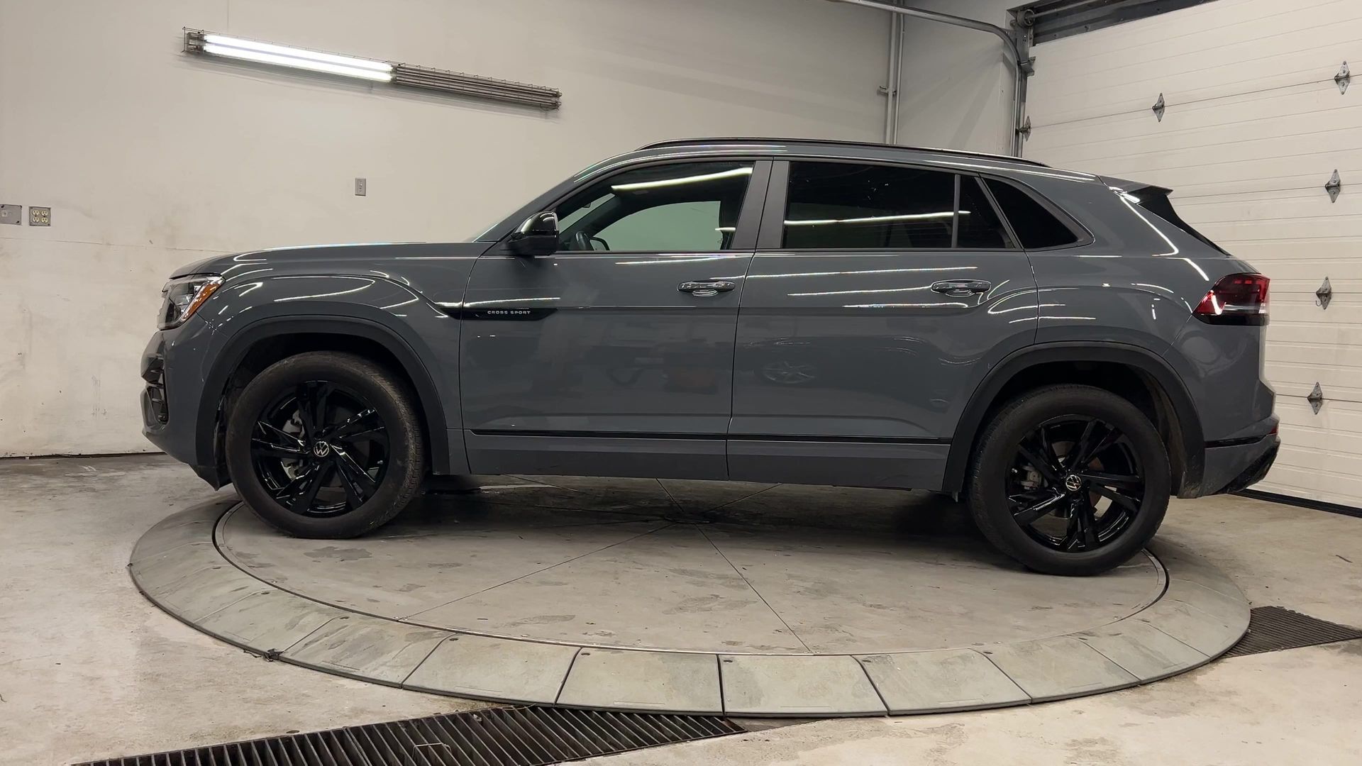 Volkswagen Atlas Cross Sport 2025