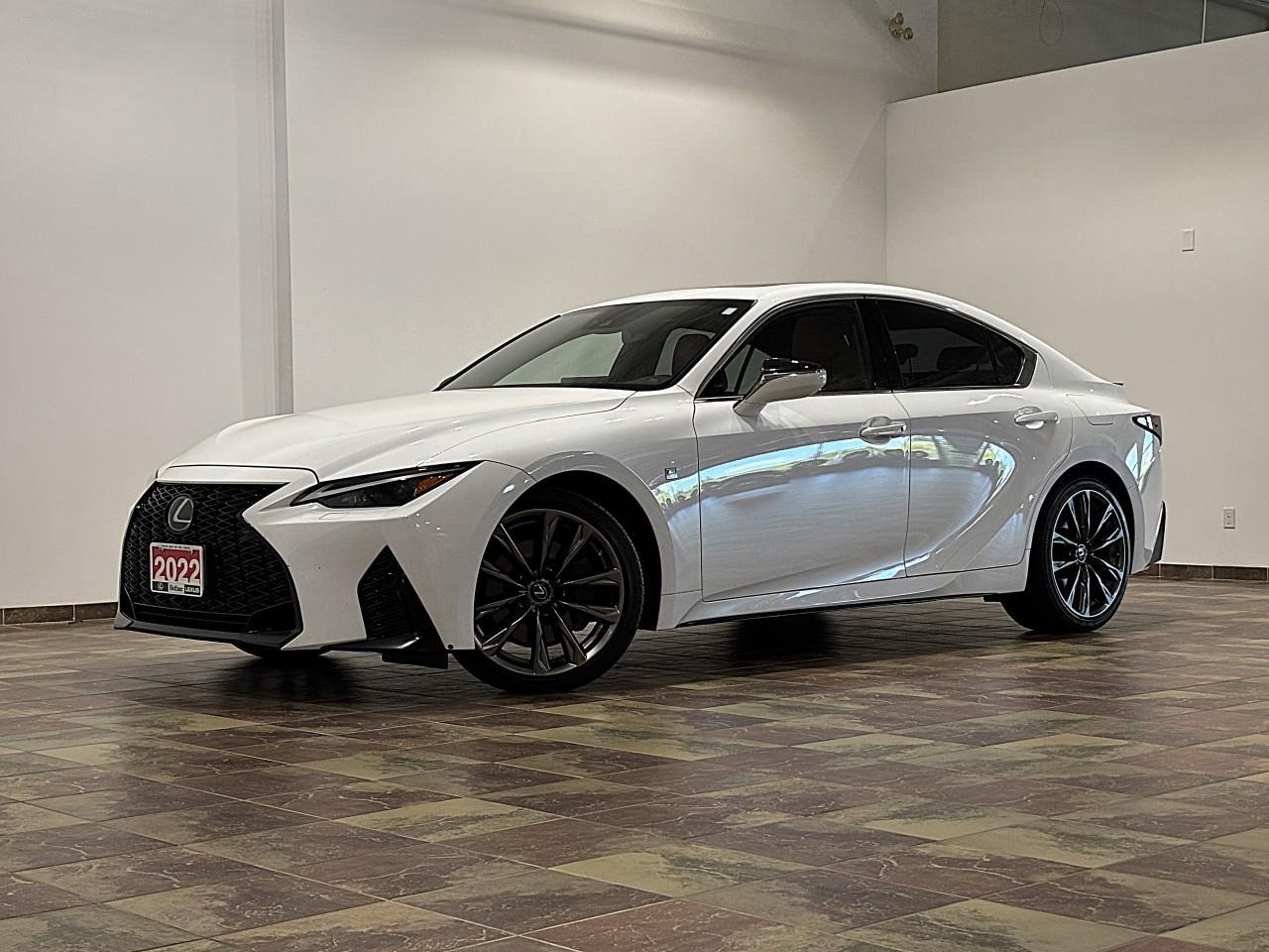 Lexus IS 2022