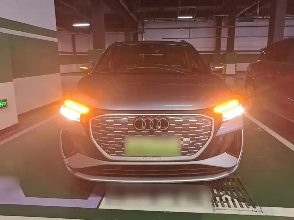 Audi Q4 e-tron 2025