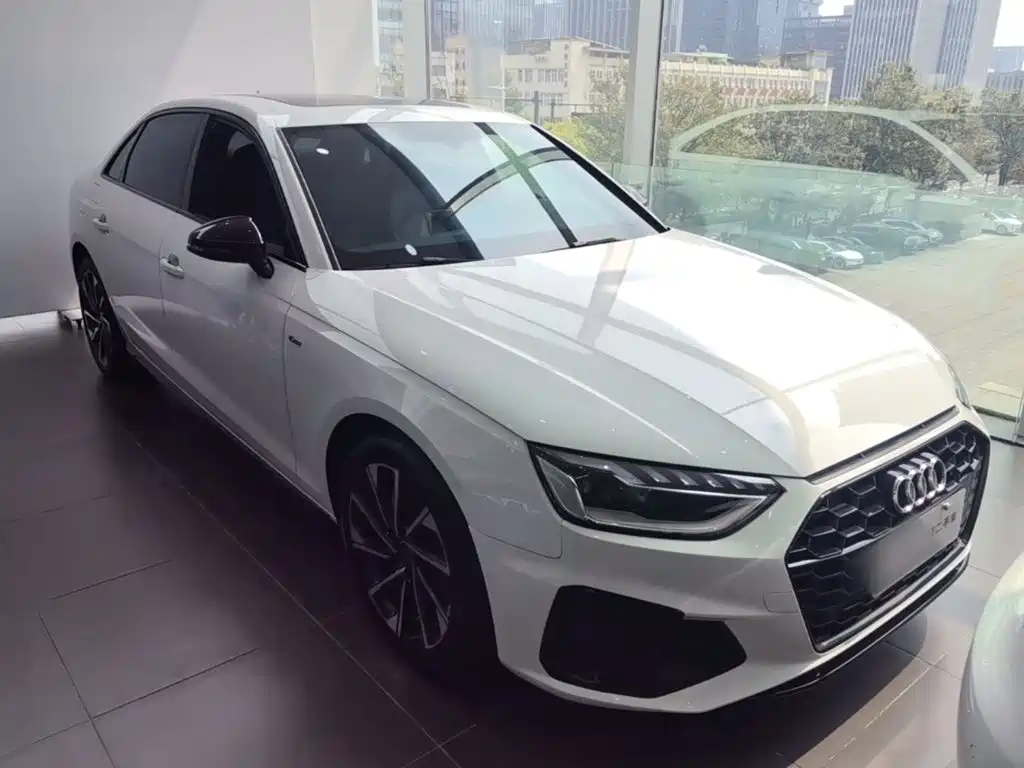 Audi A4 2023