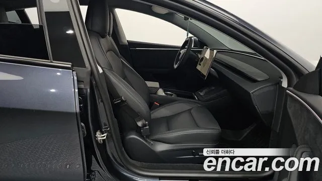 Tesla Model 3 2024