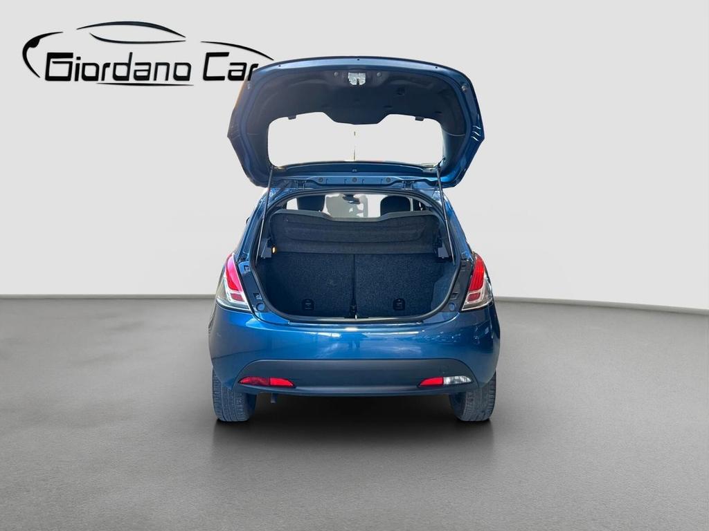 Lancia Ypsilon 2022
