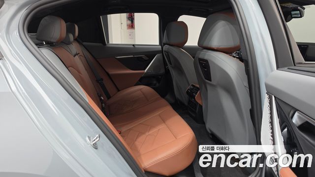 BMW 5 серии 2025