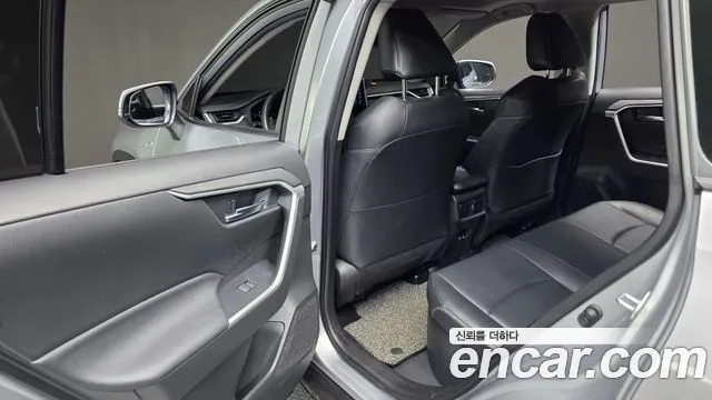 Toyota RAV4 2021