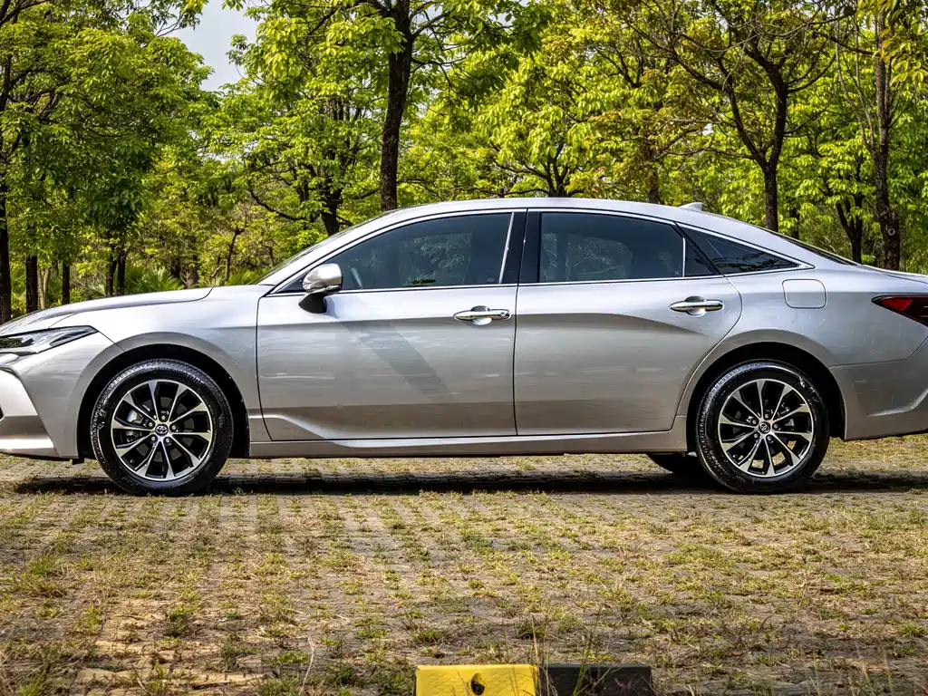 Toyota Avalon 2023