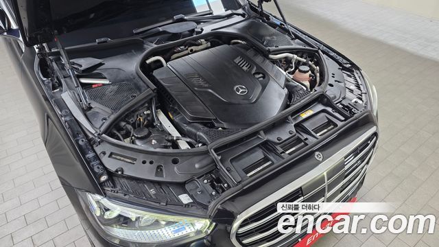 Mercedes-Benz S-Класс 2021