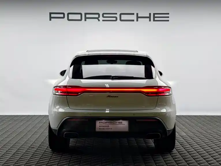 Porsche Macan 2023