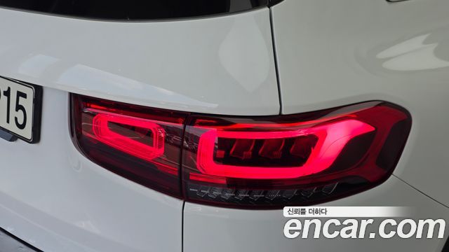 Mercedes-Benz GLB 2021