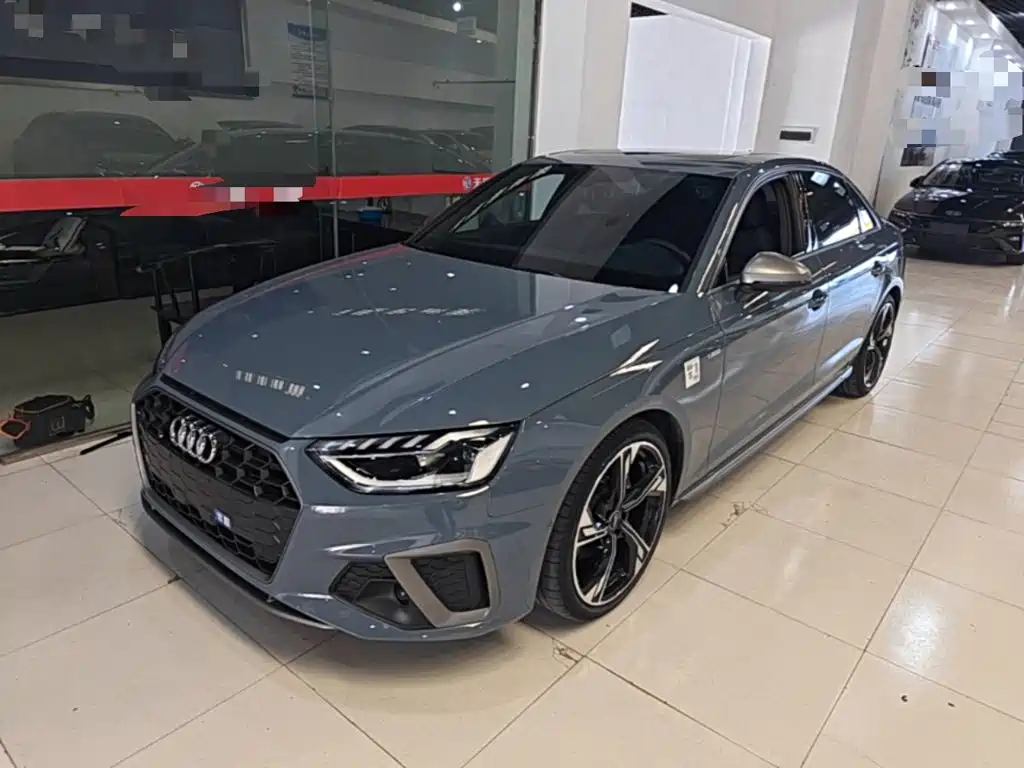 Audi A4 2023