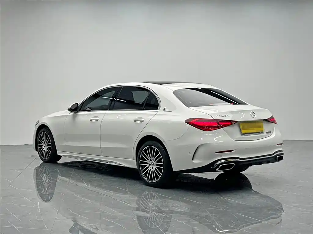 Mercedes-Benz C-Класс 2024