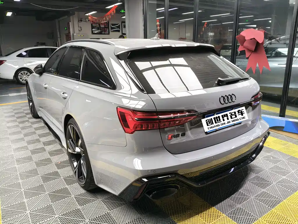 Audi RS 6 2023
