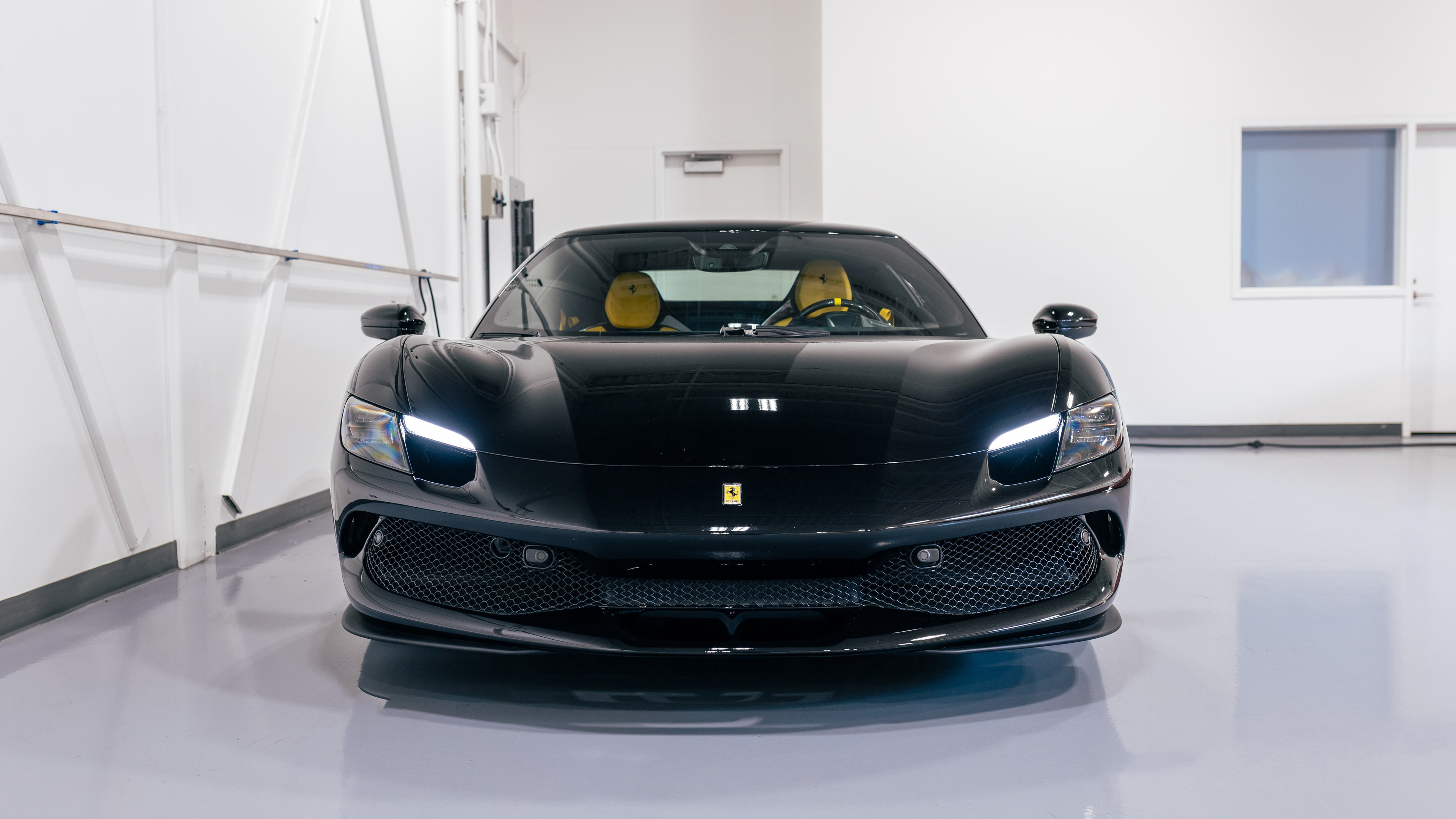 Ferrari 296 GTB 2024