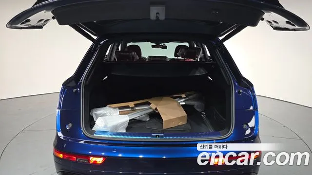 Audi SQ5 2022