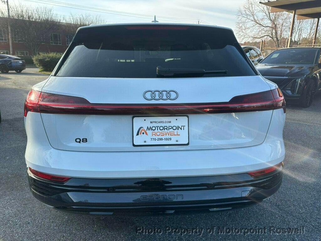 Audi Q8 e-tron 2024