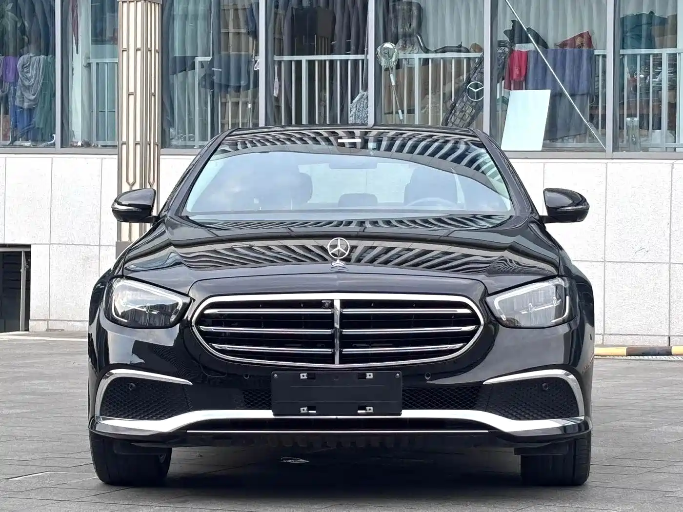 Mercedes-Benz E-Класс 2023