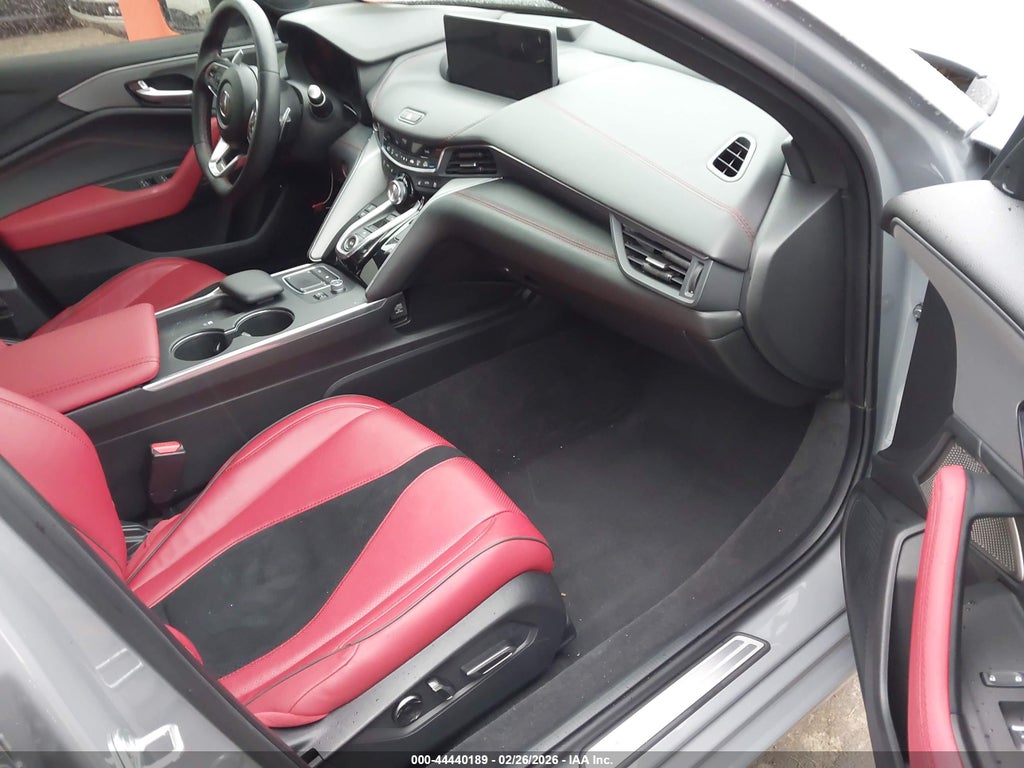 Acura TLX 2025