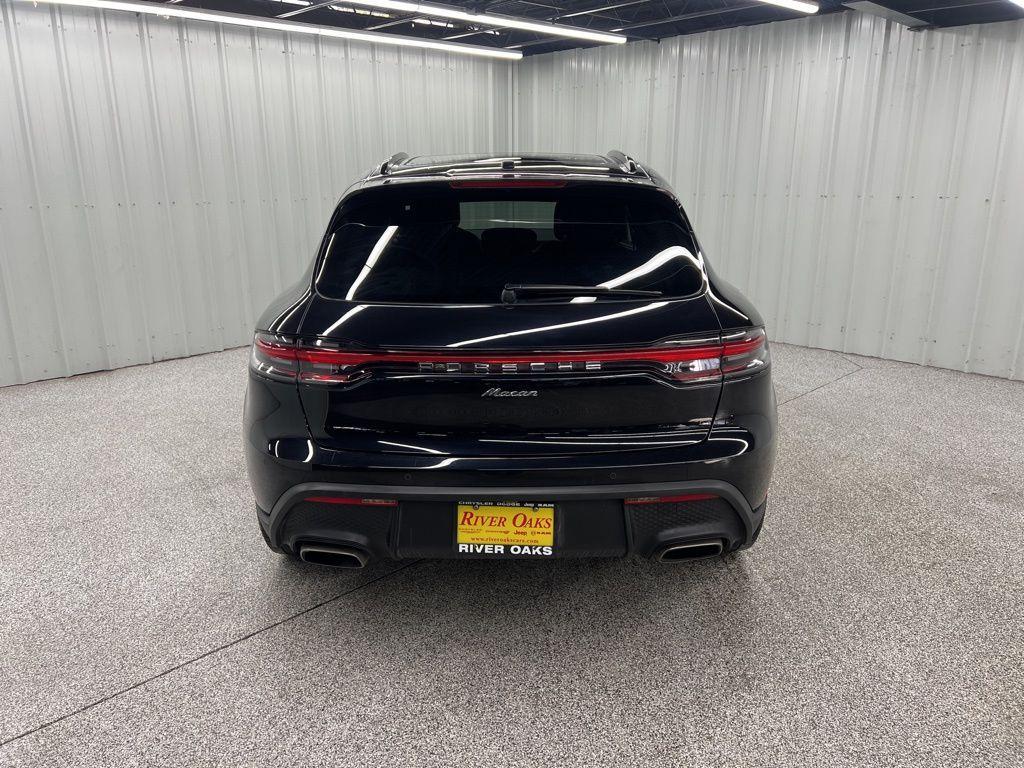 Porsche Macan 2022