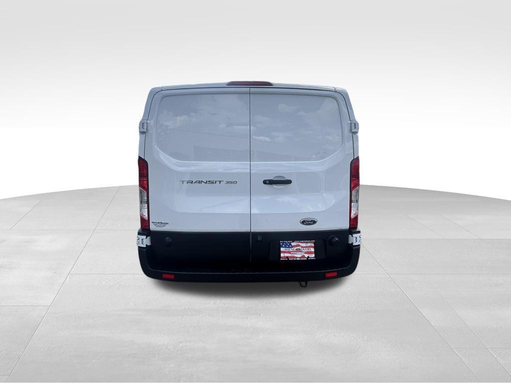 Ford Transit 2024