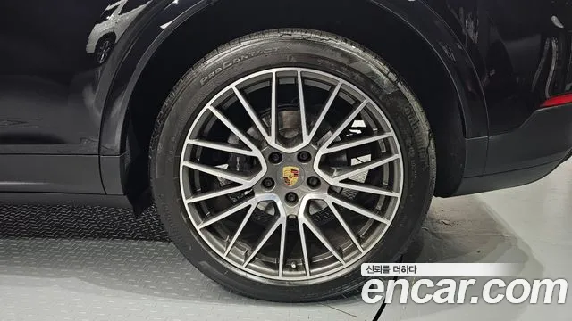 Porsche Cayenne 2021