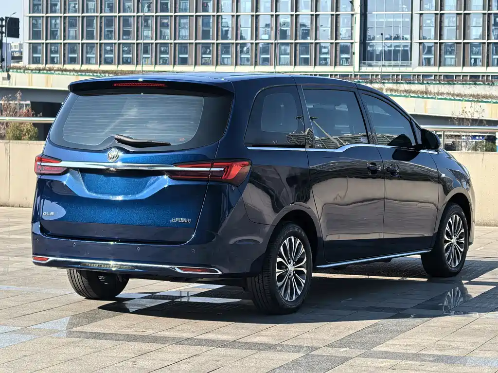 Buick GL8 2023