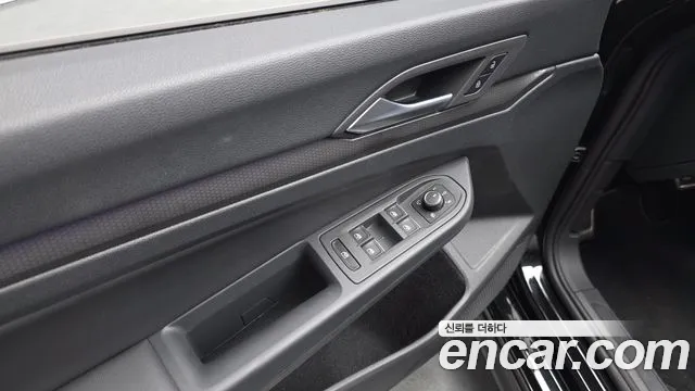 Volkswagen Golf 2024