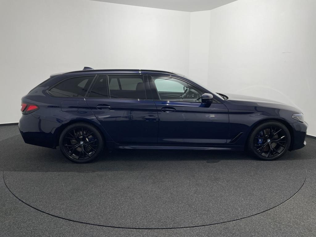 BMW 540 2023